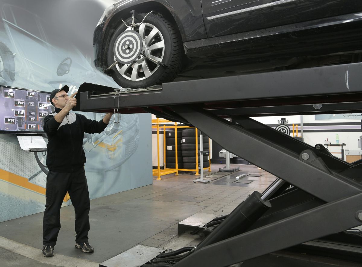 collision-repair-health-insurance-trends-costs