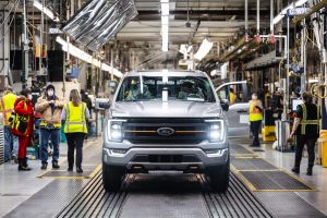 Detroit Automakers Delay EVs, Shift Focus Back to Gasoline and Hybrids