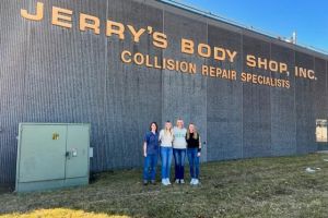 Women in Collision Repair Drive CARSTAR, Abra