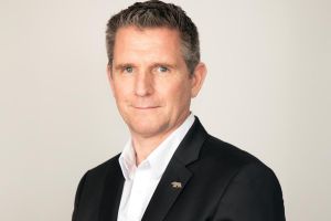 Lucid CEO Peter Rawlinson Steps Aside, Marc Winterhoff Named Interim Chief