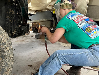technician-welding-truck